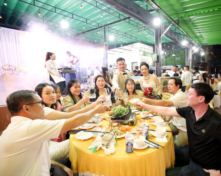 Nhà Hàng Tại Dĩ An Bình Dương | Nhà Hàng Rừng Xanh