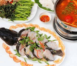 Cá lăng nấu măng chua