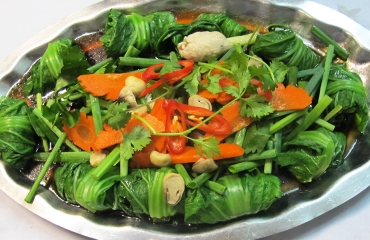 Chả cá thác lác bọc cải xanh