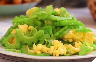 KHỔ QUA XÀO TRỨNG