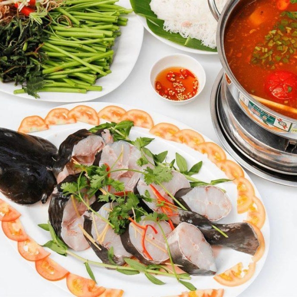 Cá lăng nấu măng chua